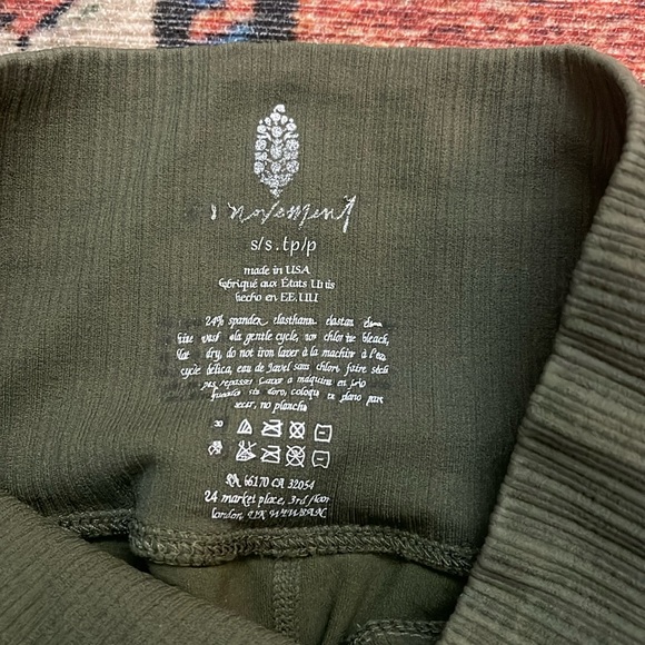 Free People High-Rise 7/8 Good Karma Leggings. XS/S - Picture 8 of 11